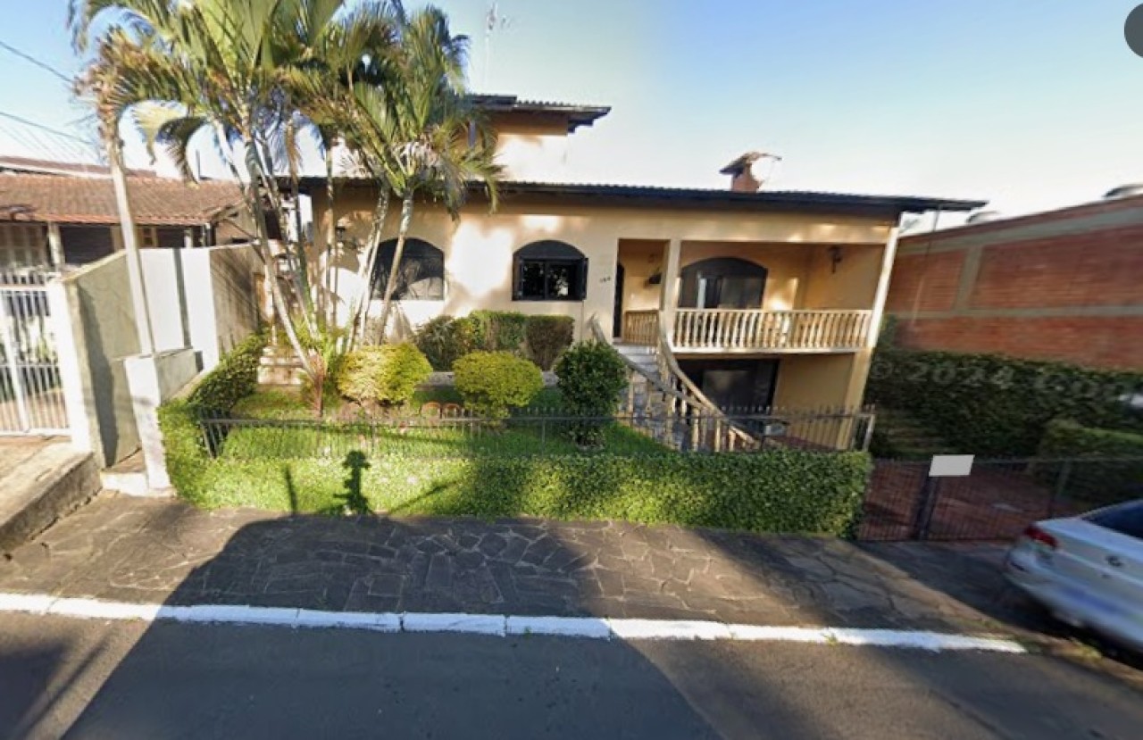 CASA DE 3 ANDARES COM ÁREA DE 238m² NO BAIRRO IDEAL EM NOVO HAMBURGO