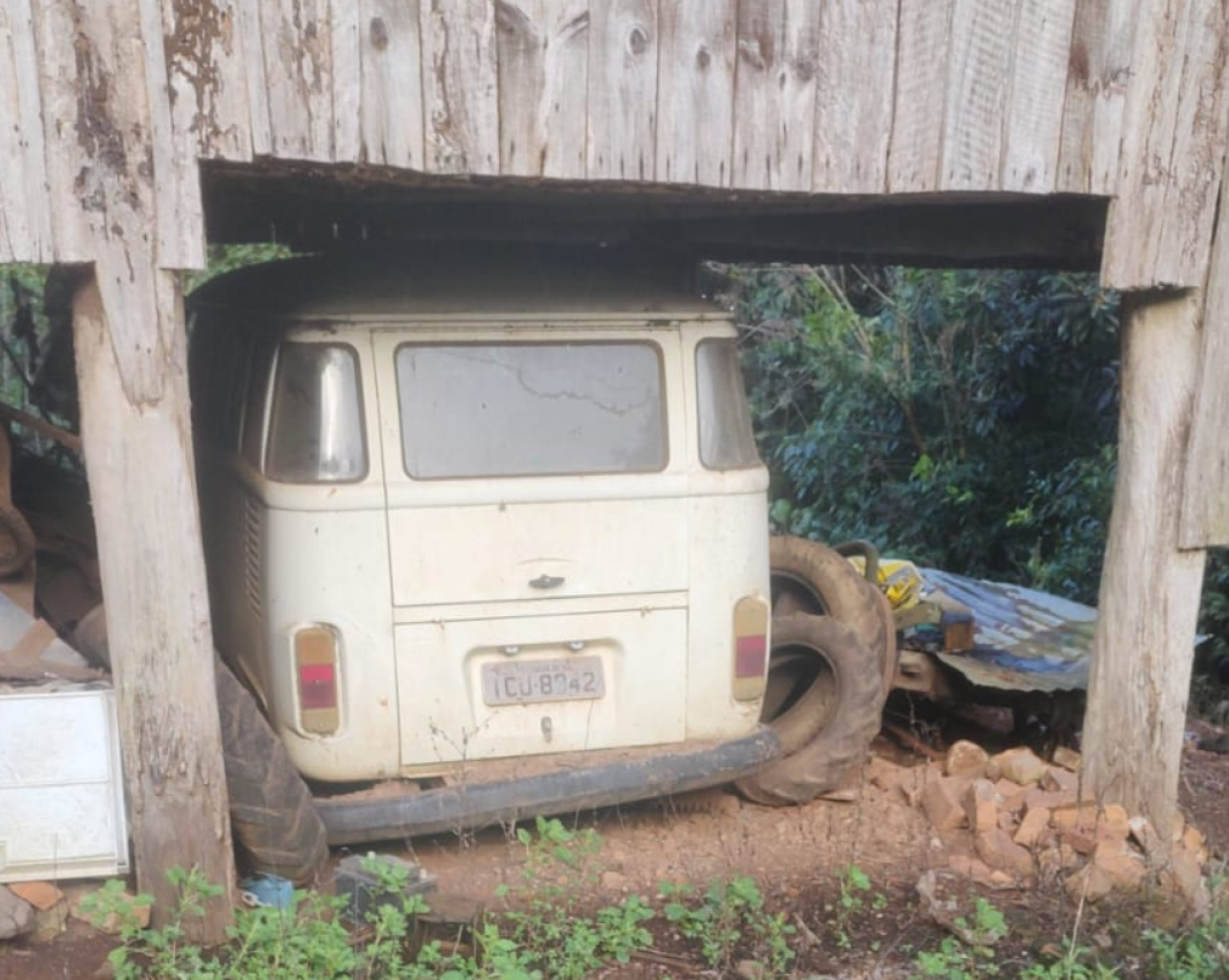 VW/KOMBI, PLACA ICU8842, ANO/MODELO 1994/1994, COR BRANCA