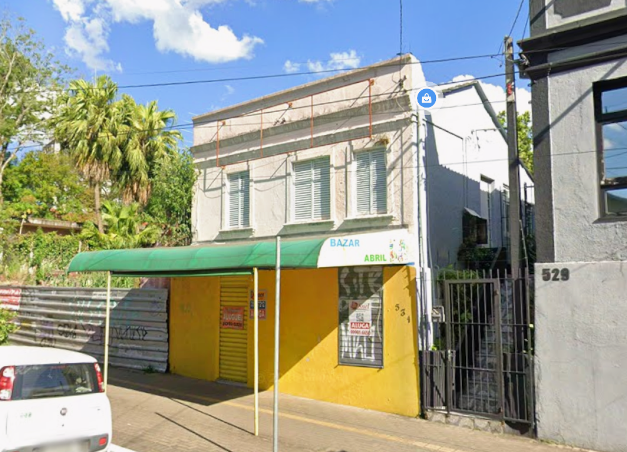 CASA SOB UM TERRENO DE 488,40m² EM NOVO HAMBURGO