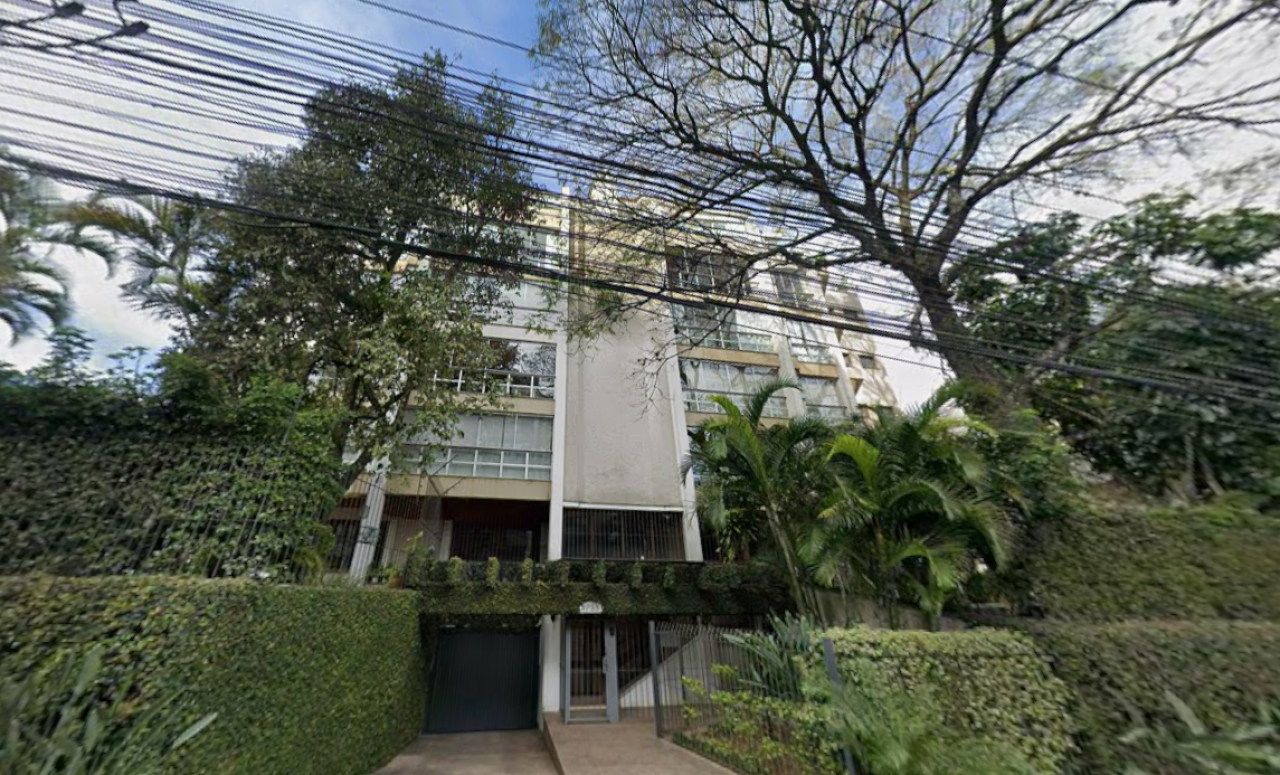 APARTAMENTO COM 153m² PRIVATIVOS EM PORTO ALEGRE/RS