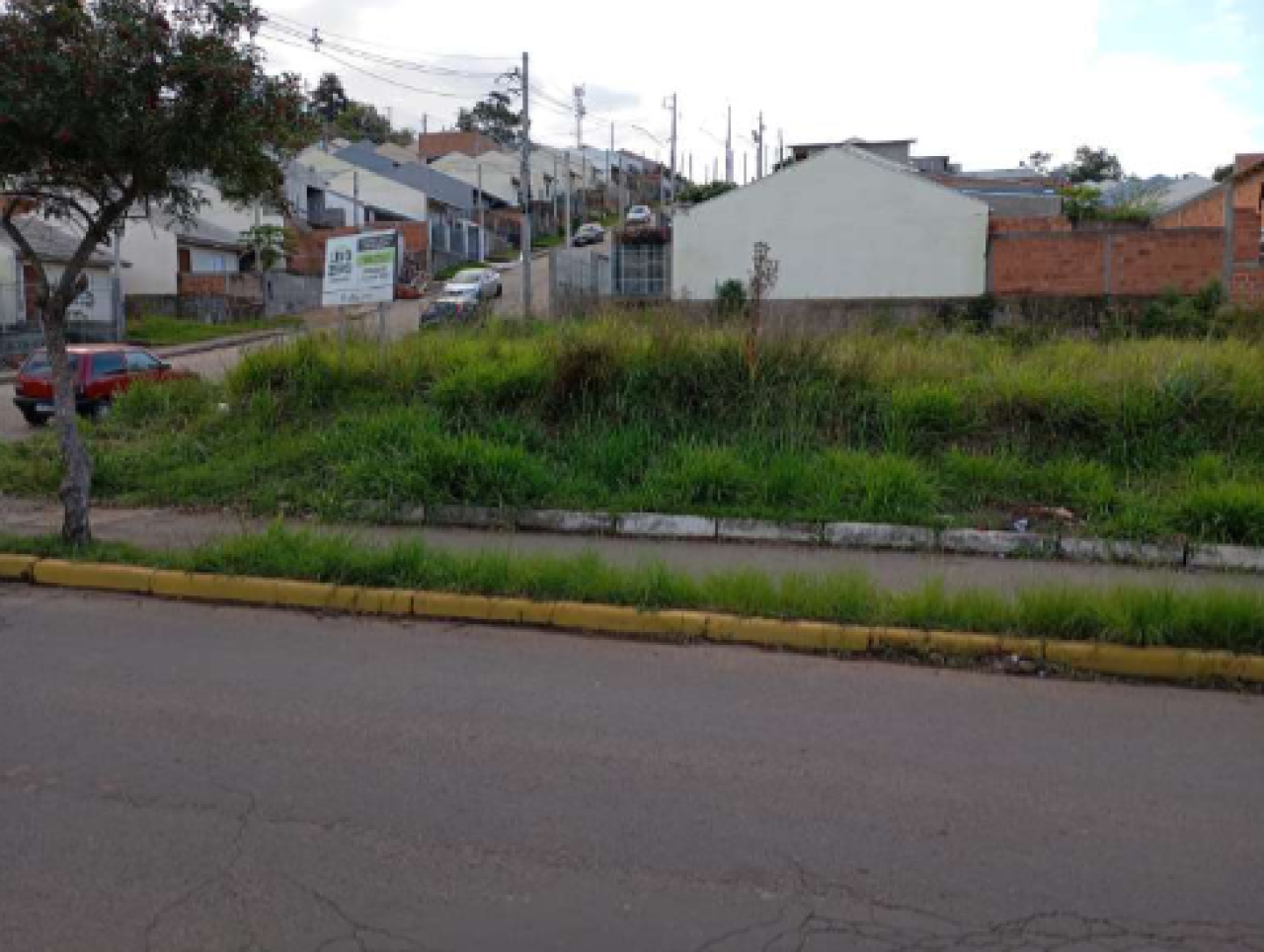 TERRENO DE 232,75M² NO LOTEAMENTO RESIDENCIAL COLINA RITZEL EM CAMPO BOM/RS